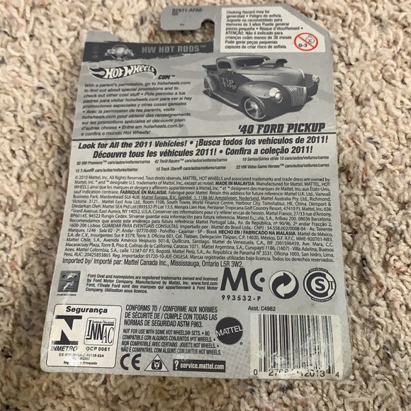 Hot Wheels 2 Piece Bundle - Picture 6 of 6